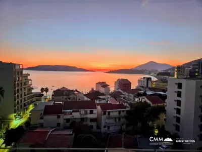 Geräumige Wohnung mit Meerblick in Rafailovići — 122 m², Garage inklusive